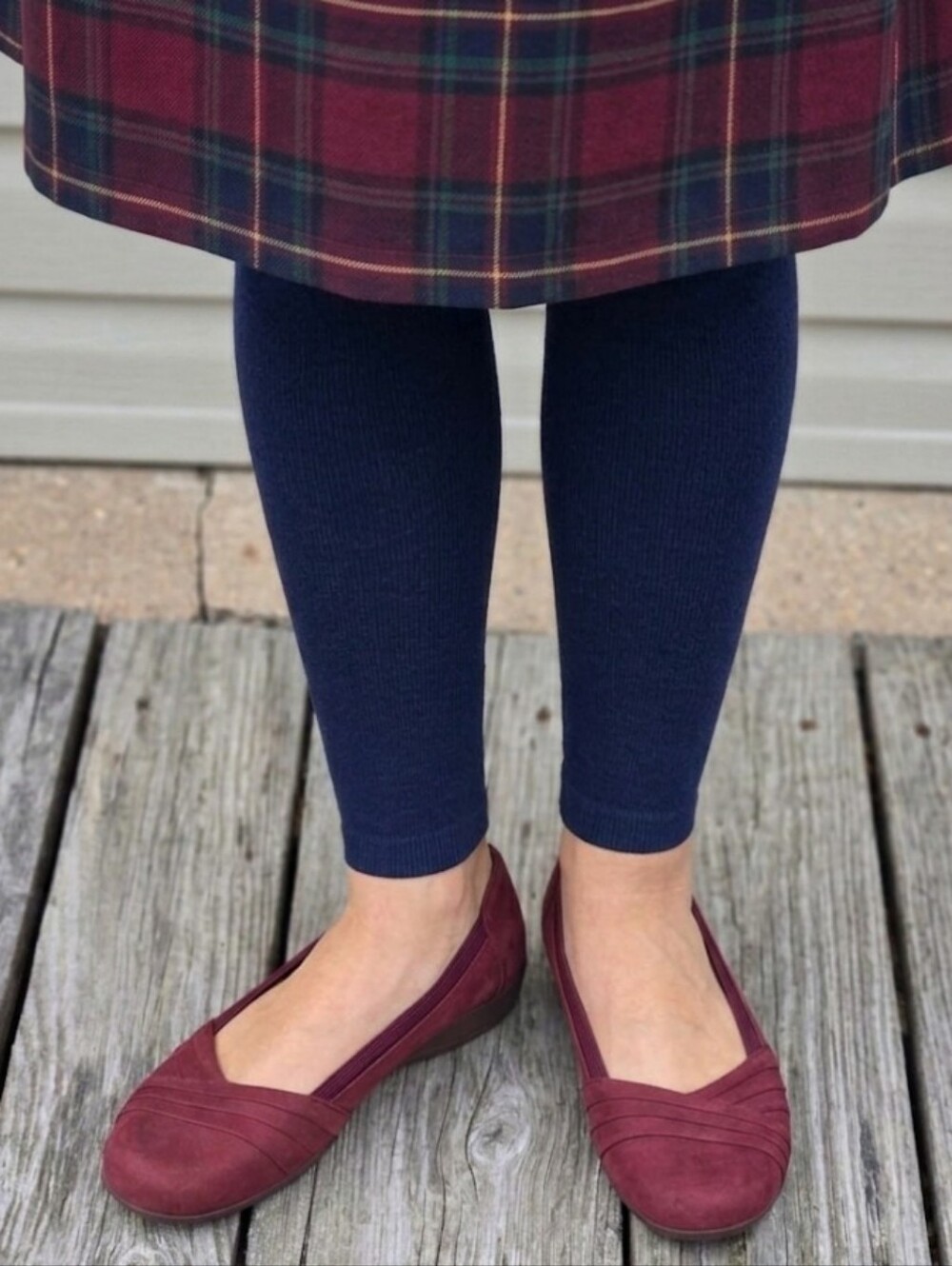 Abeo New Comfort Flats Shoes Sz 8 Maroon Suede "Frankly"